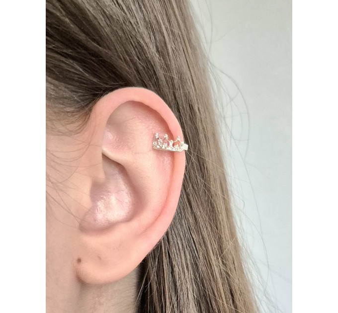 Silver Ear Cuff - Small Crown Design