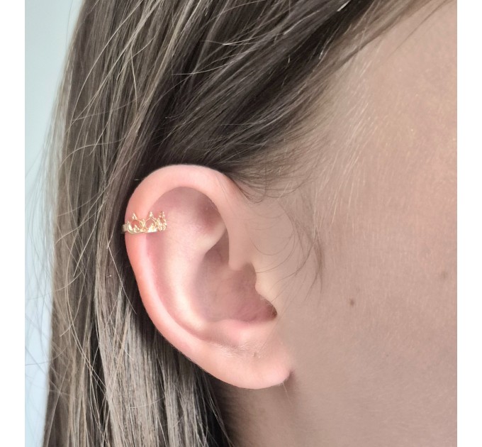 Silver Ear Cuff - Small Crown Design