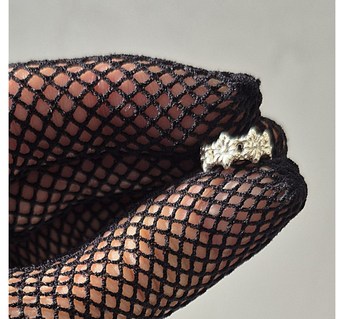 Silver Flower Ear Cuff – Handmade No-Piercing Jewelry