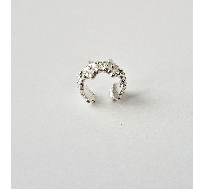 Silver Flower Ear Cuff – Handmade No-Piercing Jewelry