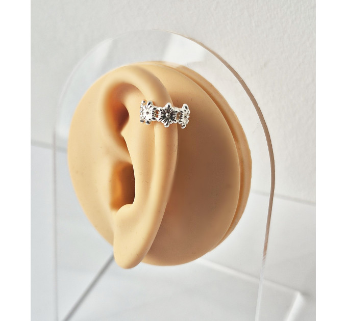 Silver Flower Ear Cuff – Handmade No-Piercing Jewelry