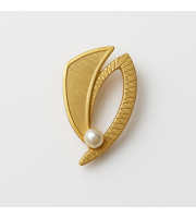 Vintage Gold Leaf Brooch with Synthetic Pearl | Art Deco Style Pin Vintage Gold Leaf Brooch with Synthetic Pearl | Art Deco Style Pin