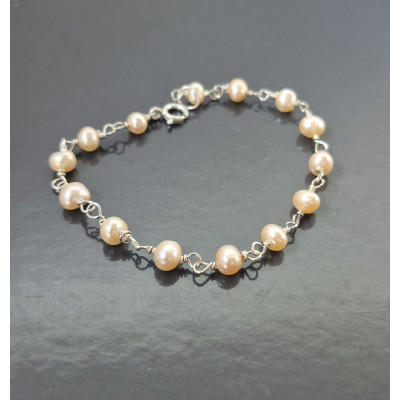 Peach Pearl Bracelet, Sterling Silver 4mm Freshwater Pearls, Handmade Beaded Bracelet, Adjustable Sizes 16-21cm, Dainty Pearl Jewelry Gift Peach Pearl Bracelet, Sterling Silver 4mm Freshwater Pearls, Handmade Beaded Bracelet, Adjustable Sizes 16-21cm, Dainty Pearl Jewelry Gift