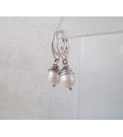 Sterling silver earrings with natural pearls