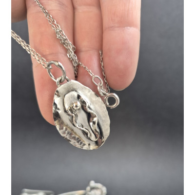 Silver yoni pendant - Handmade out of Fine Silver Vagina Necklace Silver yoni pendant - Handmade out of Fine Silver Vagina Necklace