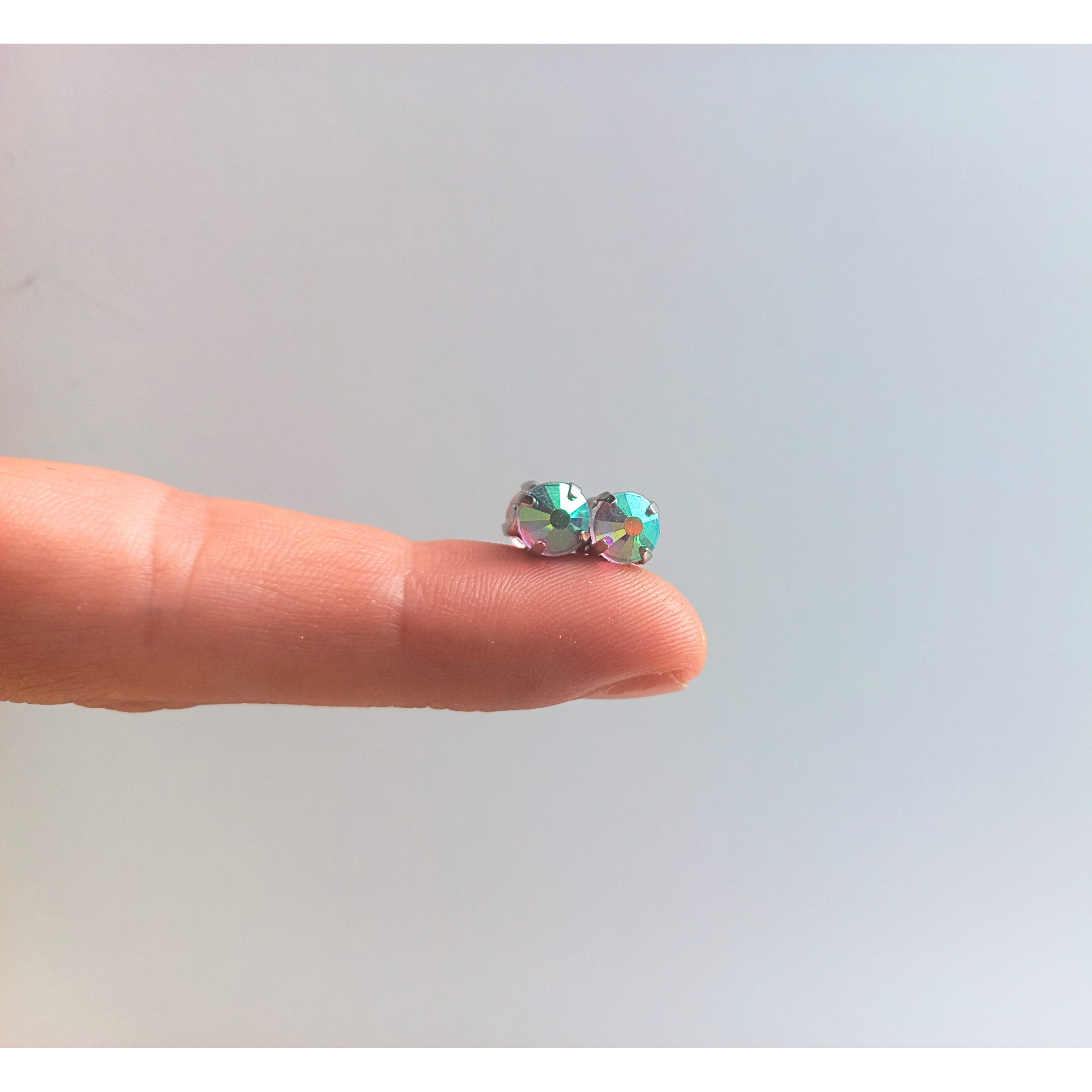 Fake Magnetic Nipple Piercing with Rainbow Crystal – 5mm — Image 7 of 10