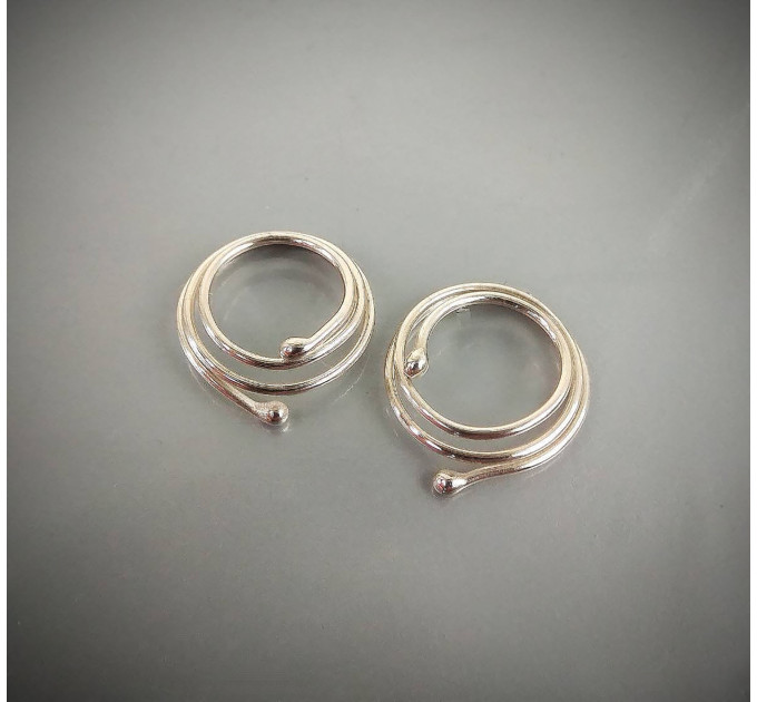 Solid sterling silver. Non-piercing adjustable jewelry with a refined minimalist look